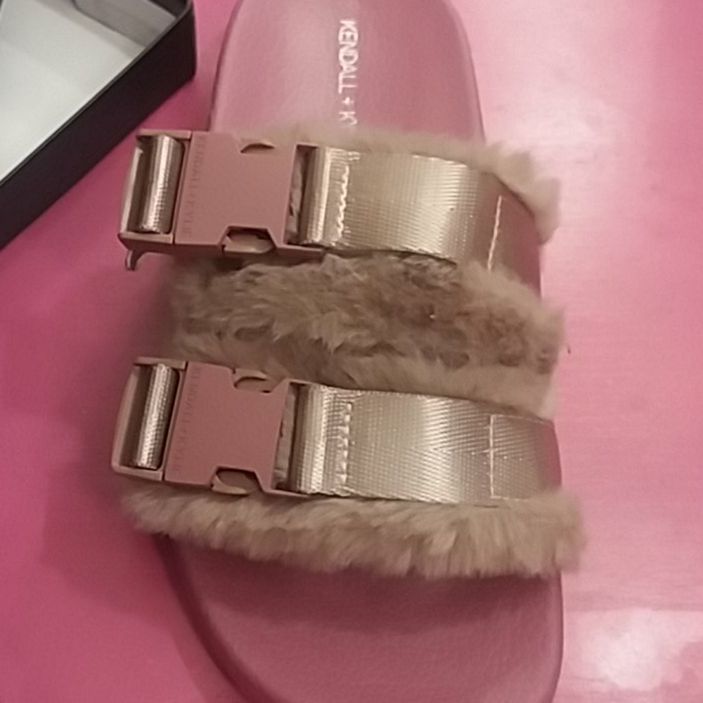 Shoes/Sandals